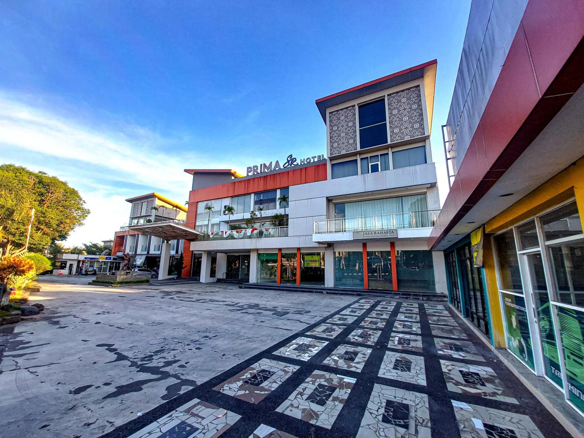 Prima Sr Hotel & Convention Yogyakarta Sleman  Exteriér fotografie