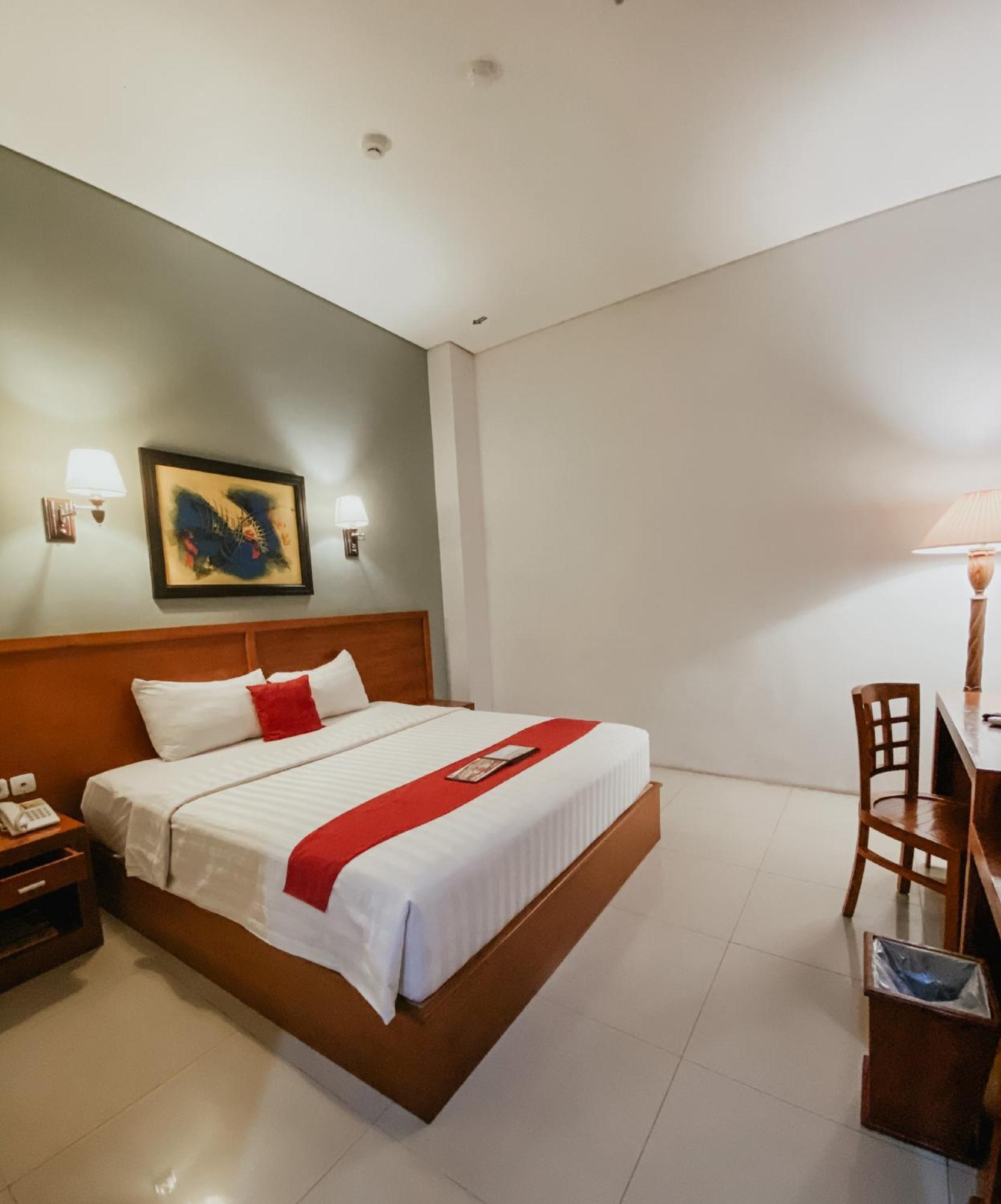 Prima Sr Hotel & Convention Yogyakarta Sleman  Exteriér fotografie