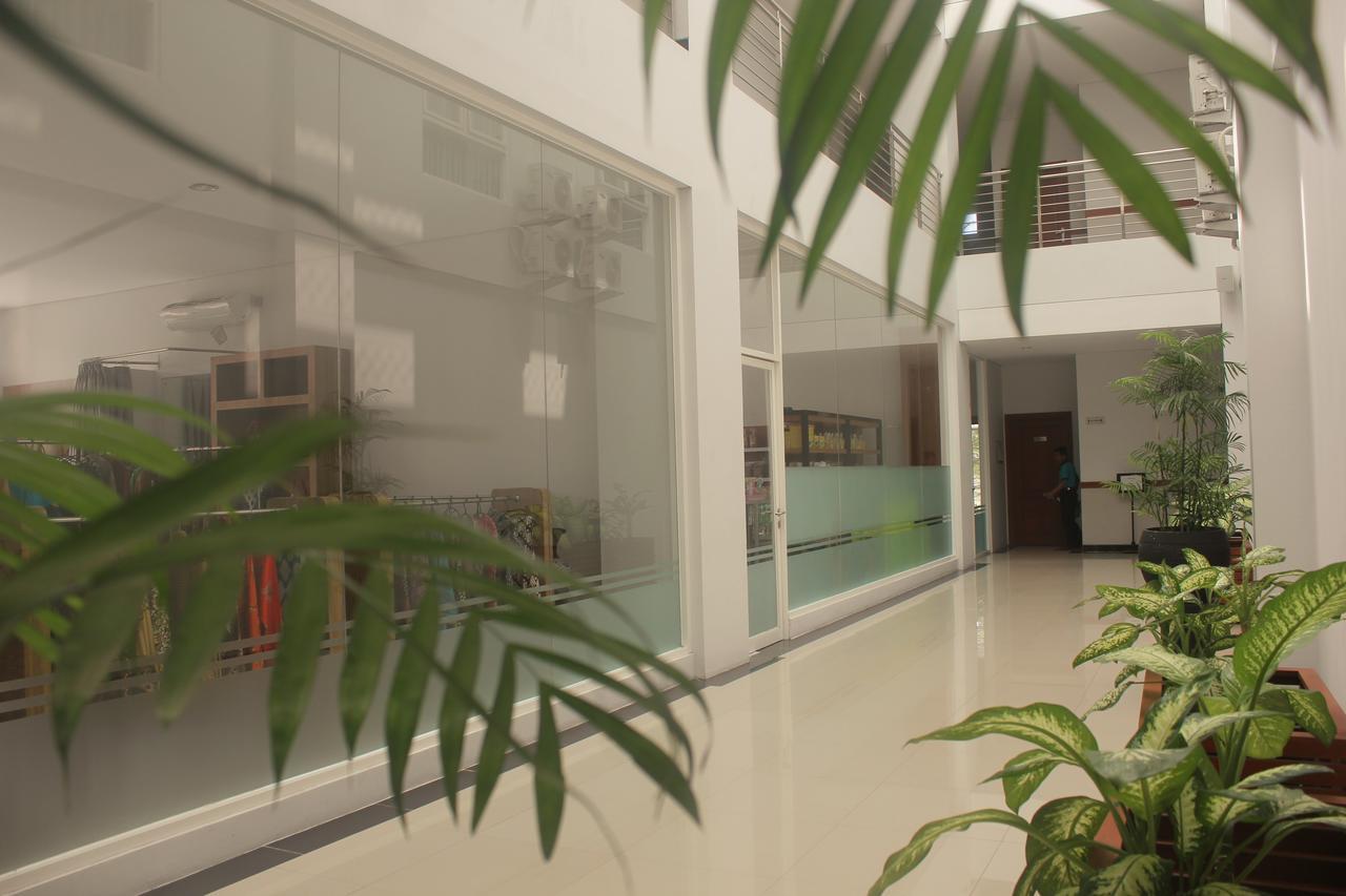 Prima Sr Hotel & Convention Yogyakarta Sleman  Exteriér fotografie