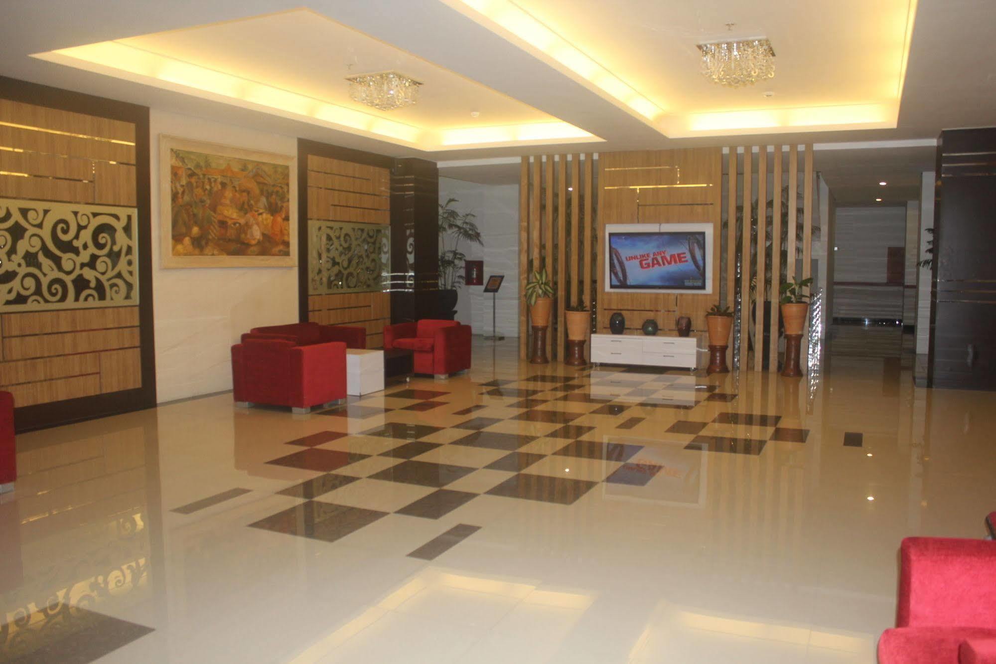 Prima Sr Hotel & Convention Yogyakarta Sleman  Exteriér fotografie